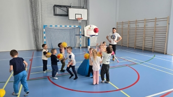 ZAJĘCIA RUCHOWE KWIECIEŃ 2025