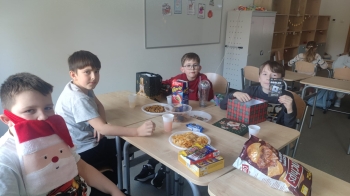 WhatsApp Image 2025-12-04 at 21.02.s35.jpeg