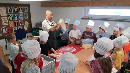 Warsztaty pieczenia pizzy - 2.12.2025 r.